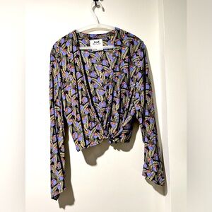 FLAX 100% Rayon crossover top with ties & a delightful blueberry pattern. Size M